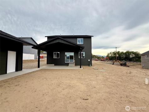 150 Juanita Way Malaga WA 98828