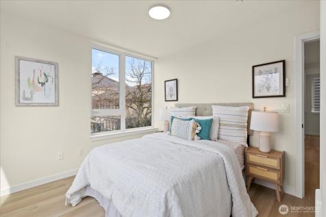 2374 Franklin Avenue E Seattle WA 98102