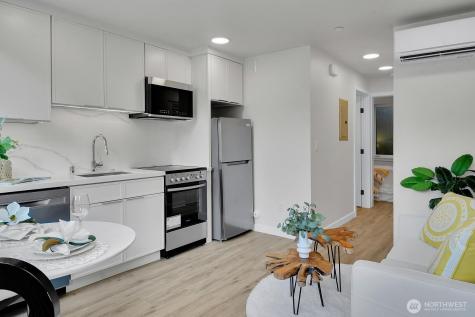 2374 Franklin Avenue E Seattle WA 98102