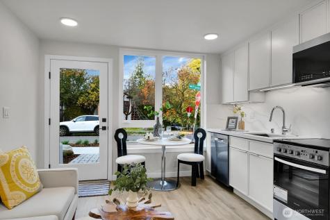2374 Franklin Avenue E Seattle WA 98102