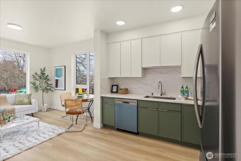 2374 Franklin Avenue E Seattle WA 98102