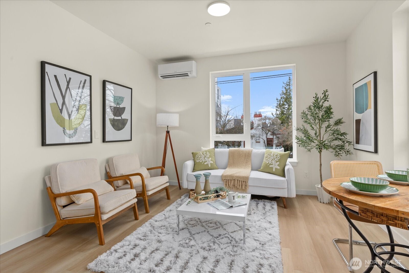 2374 Franklin Avenue E Seattle WA 98102
