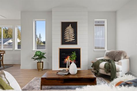 225 N 54th Place Mount Vernon WA 98273