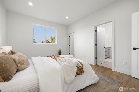 225 N 54th Place Mount Vernon WA 98273