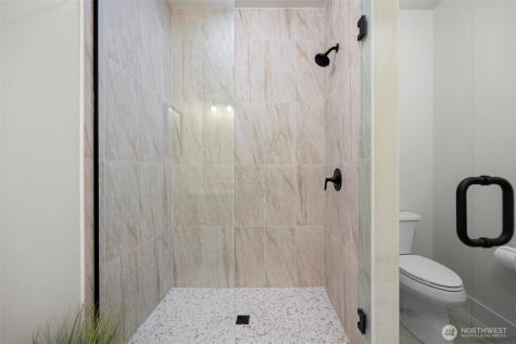 225 N 54th Place Mount Vernon WA 98273