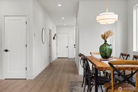 225 N 54th Place Mount Vernon WA 98273