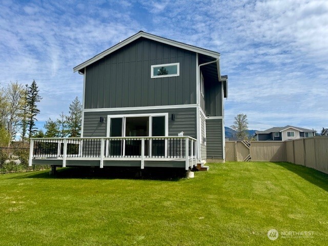 225 N 54th Place Mount Vernon WA 98273
