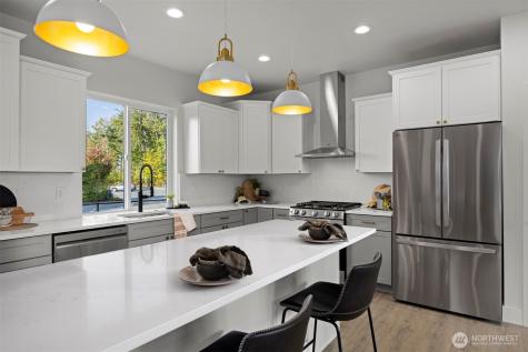 225 N 54th Place Mount Vernon WA 98273