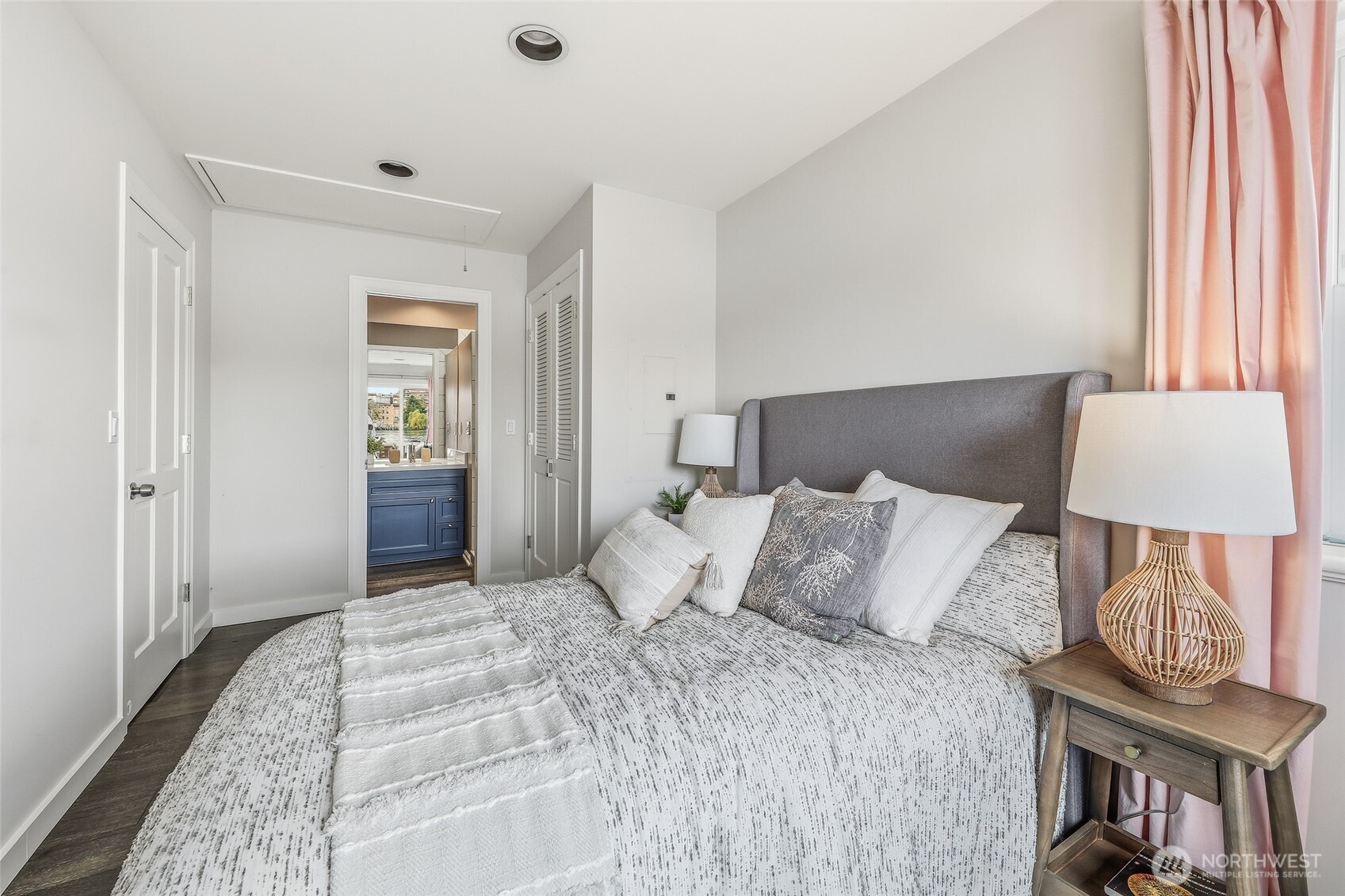 1212 E Shelby Seattle WA 98102