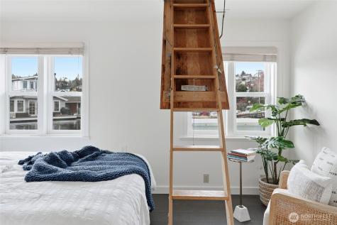 1212 E Shelby Seattle WA 98102