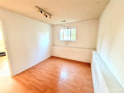 16112 68th Avenue Ct E Puyallup WA 98375