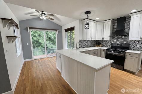 2971 Sprague Street Port Orchard WA 98366