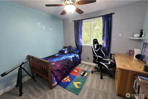 2971 Sprague Street Port Orchard WA 98366