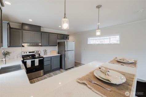 60 NE Kappert Cove Road Belfair WA 98528