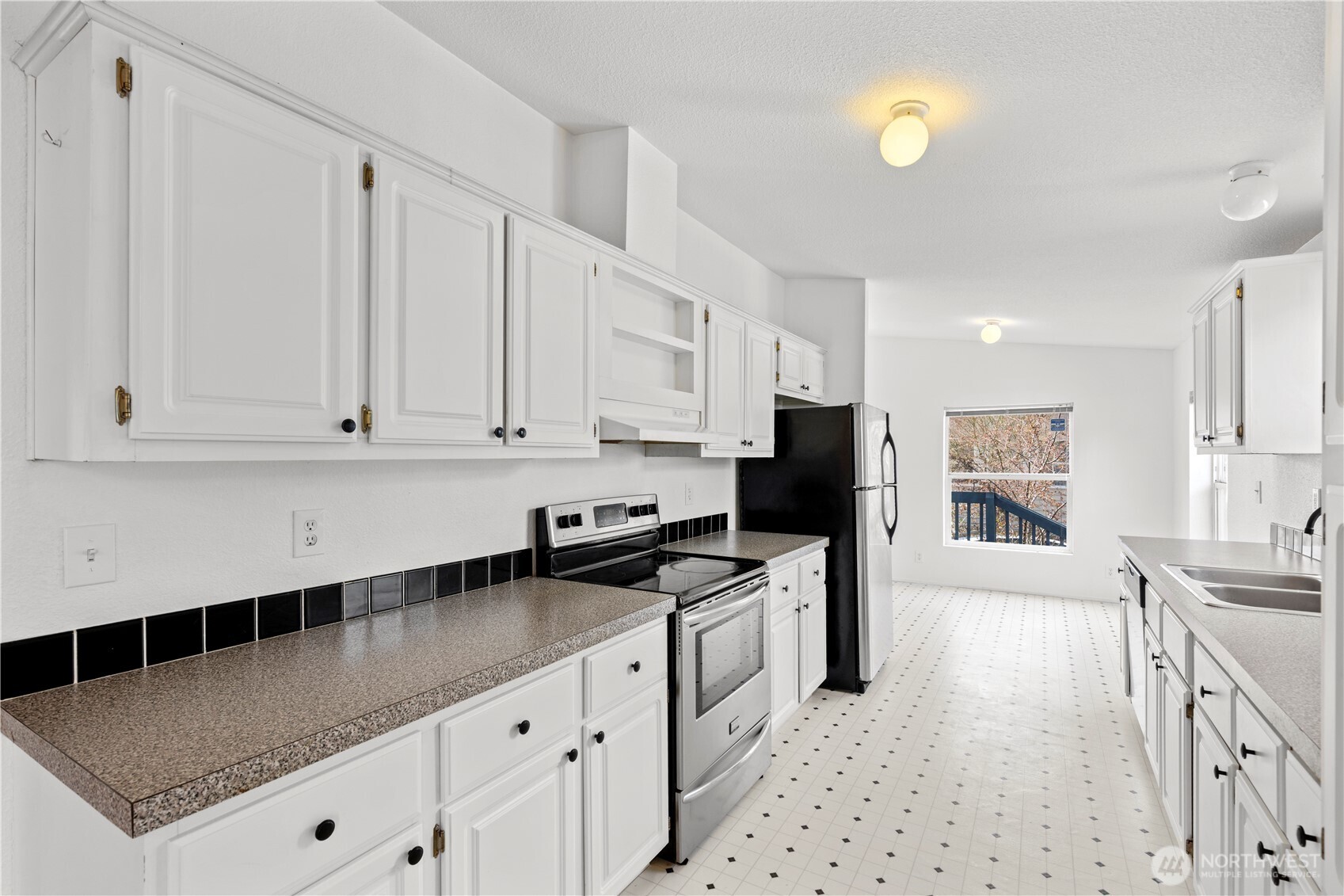 11100 4th Avenue W Everett WA 98204