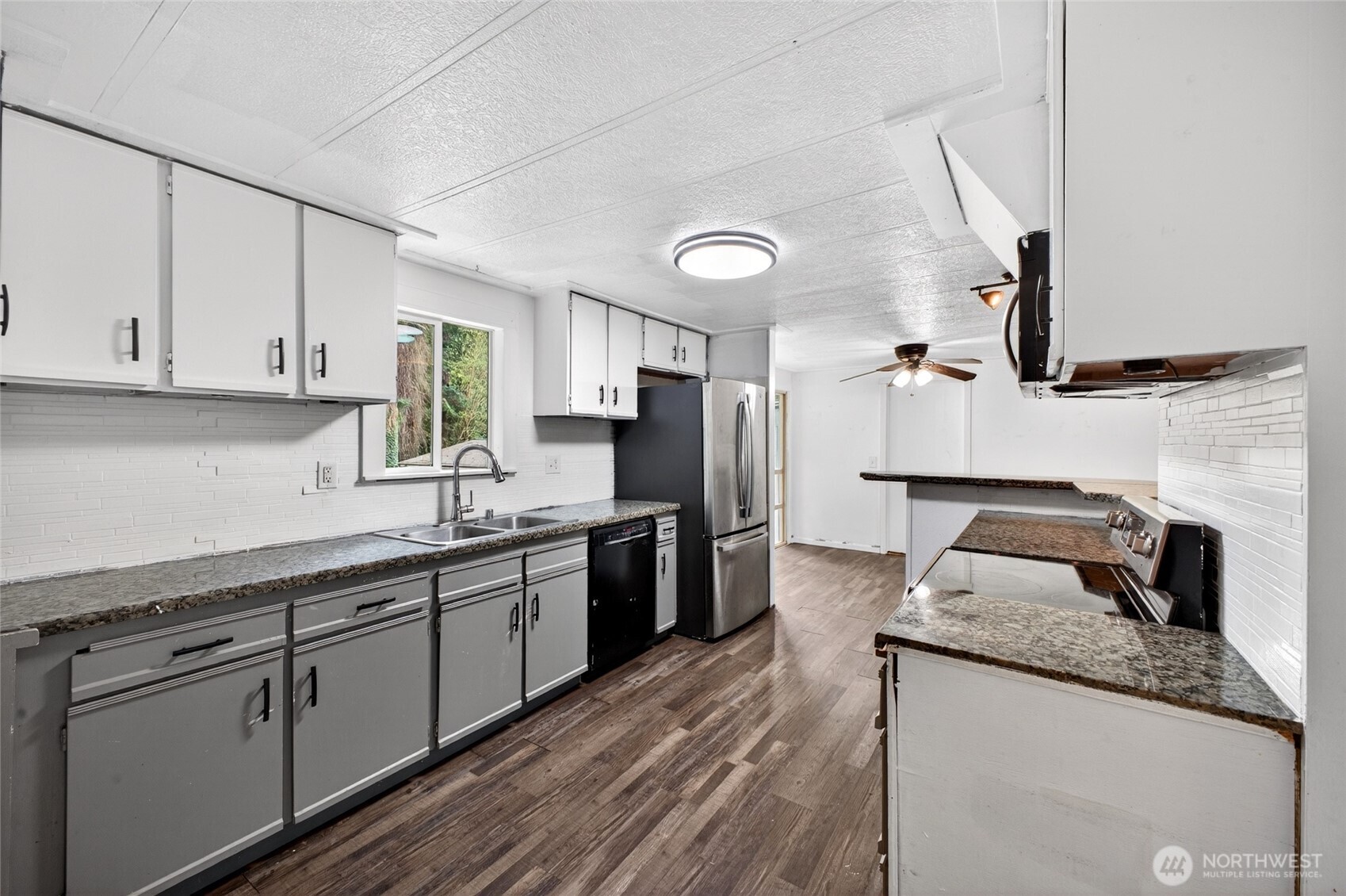4116 20th Place SE Puyallup WA 98374