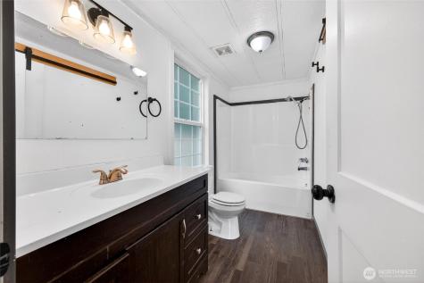 4116 20th Place SE Puyallup WA 98374