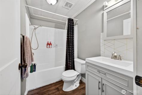 4116 20th Place SE Puyallup WA 98374