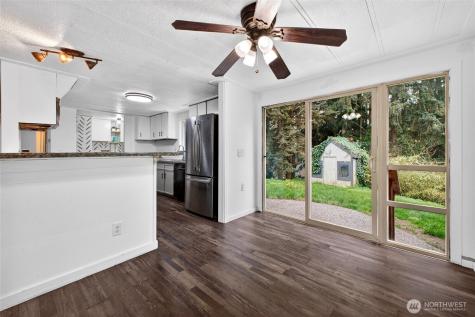4116 20th Place SE Puyallup WA 98374