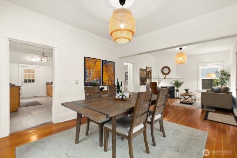 4207 SW Manning Street Seattle WA 98116