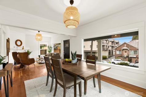 4207 SW Manning Street Seattle WA 98116