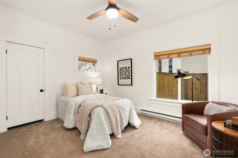 4207 SW Manning Street Seattle WA 98116