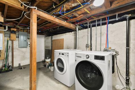 4207 SW Manning Street Seattle WA 98116