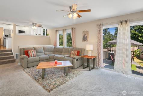 327 140th Street SW Everett WA 98208