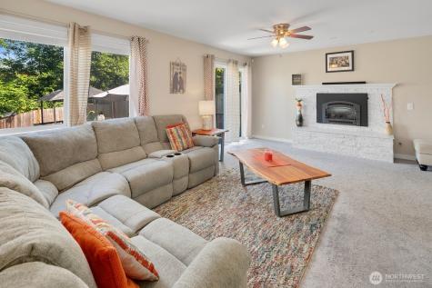 327 140th Street SW Everett WA 98208