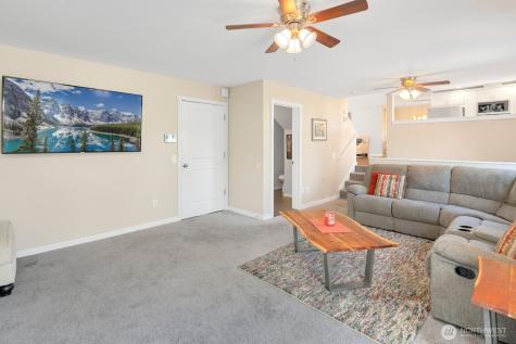 327 140th Street SW Everett WA 98208