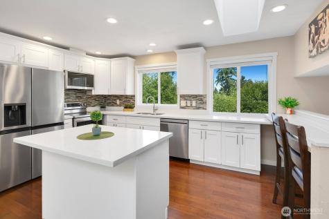 327 140th Street SW Everett WA 98208