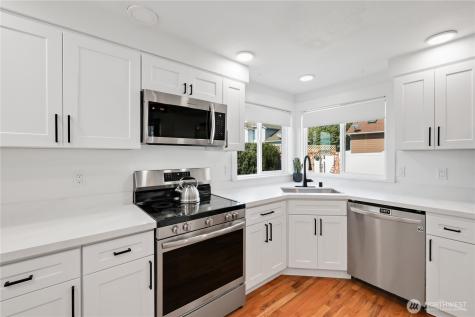 4313 Harbor Ridge Road NE Tacoma WA 98422