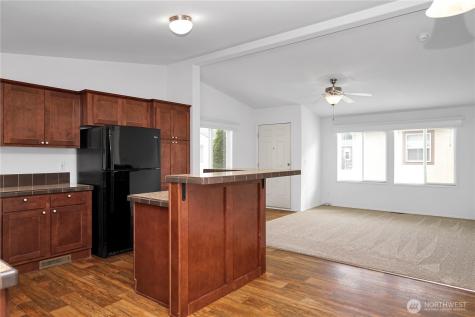15231 Pine Drive Renton WA 98058