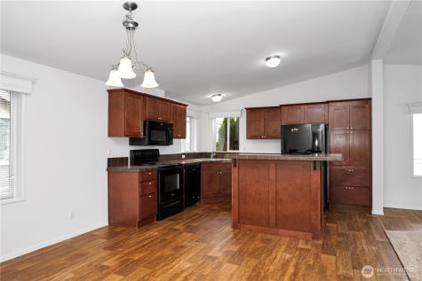 15231 Pine Drive Renton WA 98058