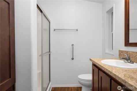 15231 Pine Drive Renton WA 98058