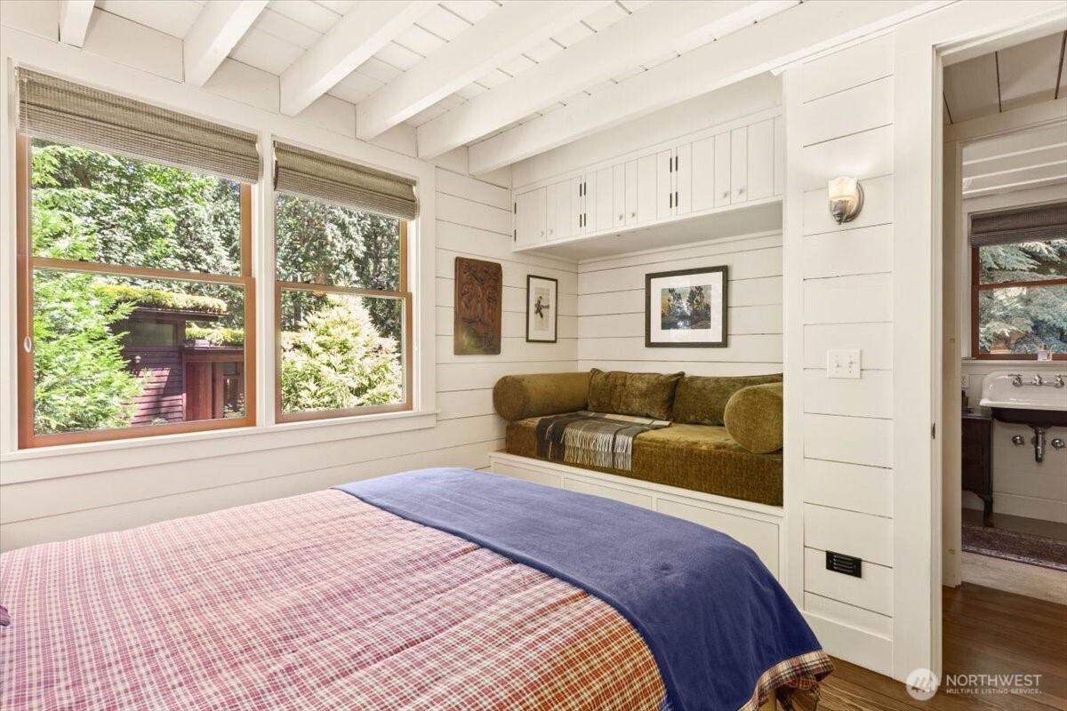 1103 E Ludlow Ridge Road Port Ludlow WA 98365