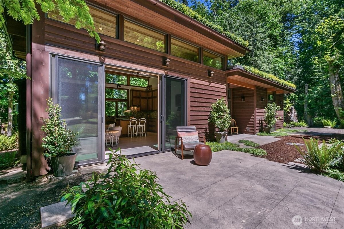 1103 E Ludlow Ridge Road Port Ludlow WA 98365