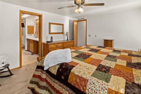 6160 Upper Peoh Point Road Cle Elum WA 98922
