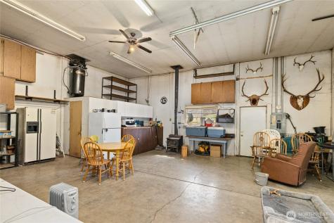 6160 Upper Peoh Point Road Cle Elum WA 98922