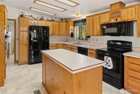 6160 Upper Peoh Point Road Cle Elum WA 98922