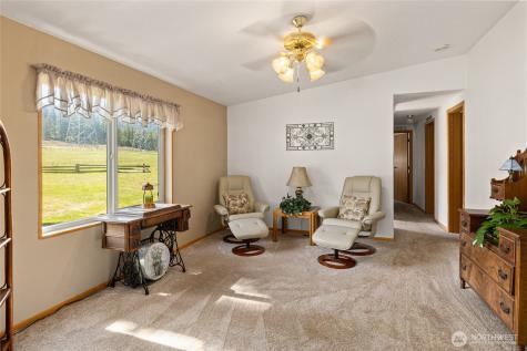 6160 Upper Peoh Point Road Cle Elum WA 98922