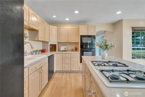 15416 33rd Avenue E Tacoma WA 98446