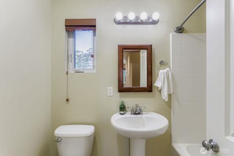 838 4th Avenue NE Issaquah WA 98029