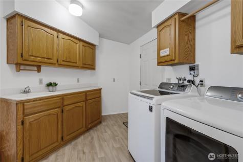 17710 Albany Street SW Rochester WA 98579