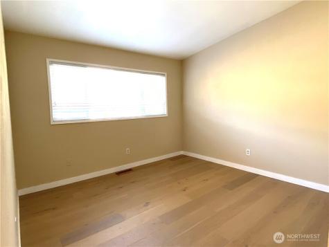 10231 NE 24th Street Bellevue WA 98004