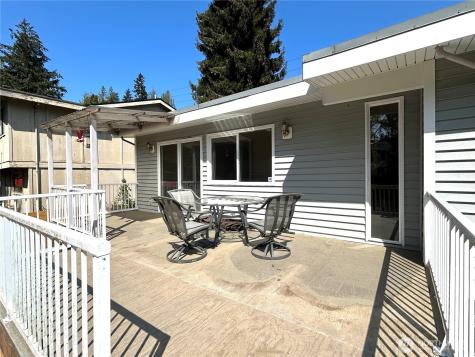 10231 NE 24th Street Bellevue WA 98004