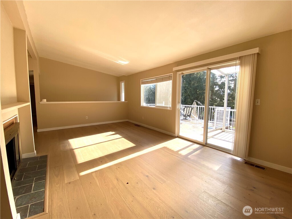 10231 NE 24th Street Bellevue WA 98004
