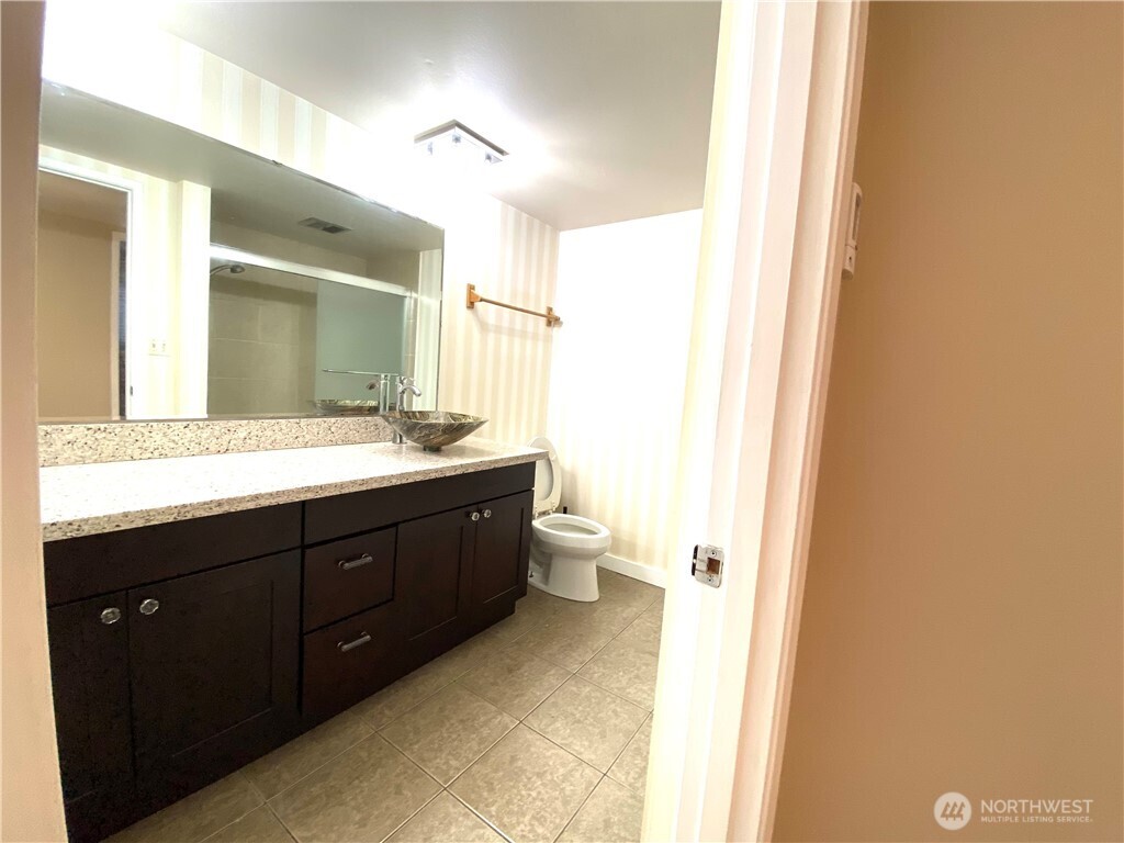 10231 NE 24th Street Bellevue WA 98004