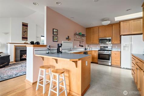 1531 SW Vanguard Street Oak Harbor WA 98277