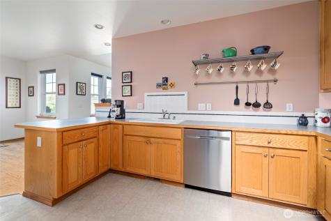 1531 SW Vanguard Street Oak Harbor WA 98277